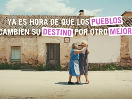 mujeres-bailando-que-vivan-los-pueblos